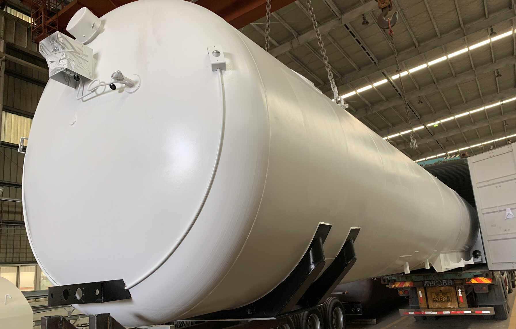Liquid CO2 Mobile Tank-02.jpg